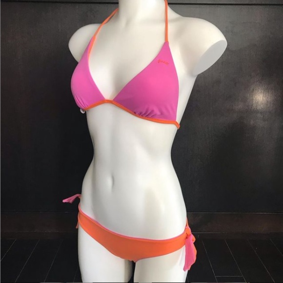 Guess pink & orange solid reversible bikini - Picture 2 of 11